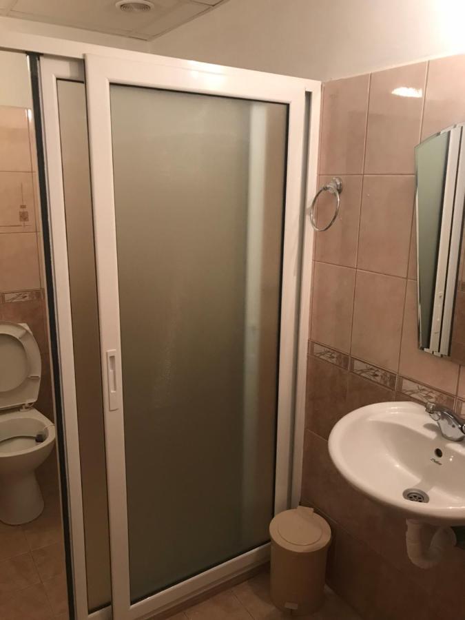 Family Hotel - Relax Ruse Zewnętrze zdjęcie