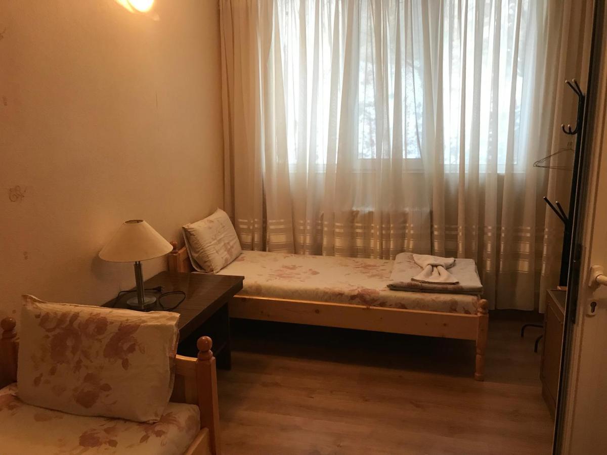 Family Hotel - Relax Ruse Zewnętrze zdjęcie