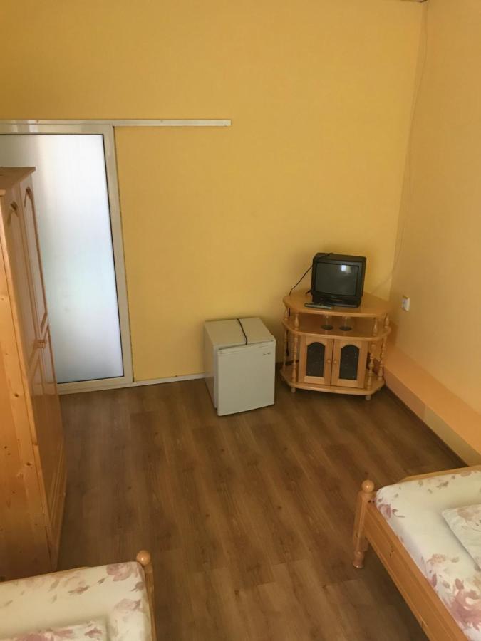 Family Hotel - Relax Ruse Zewnętrze zdjęcie